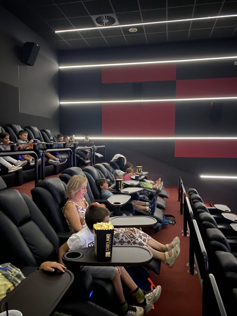 svqt-prikazen-kino-4